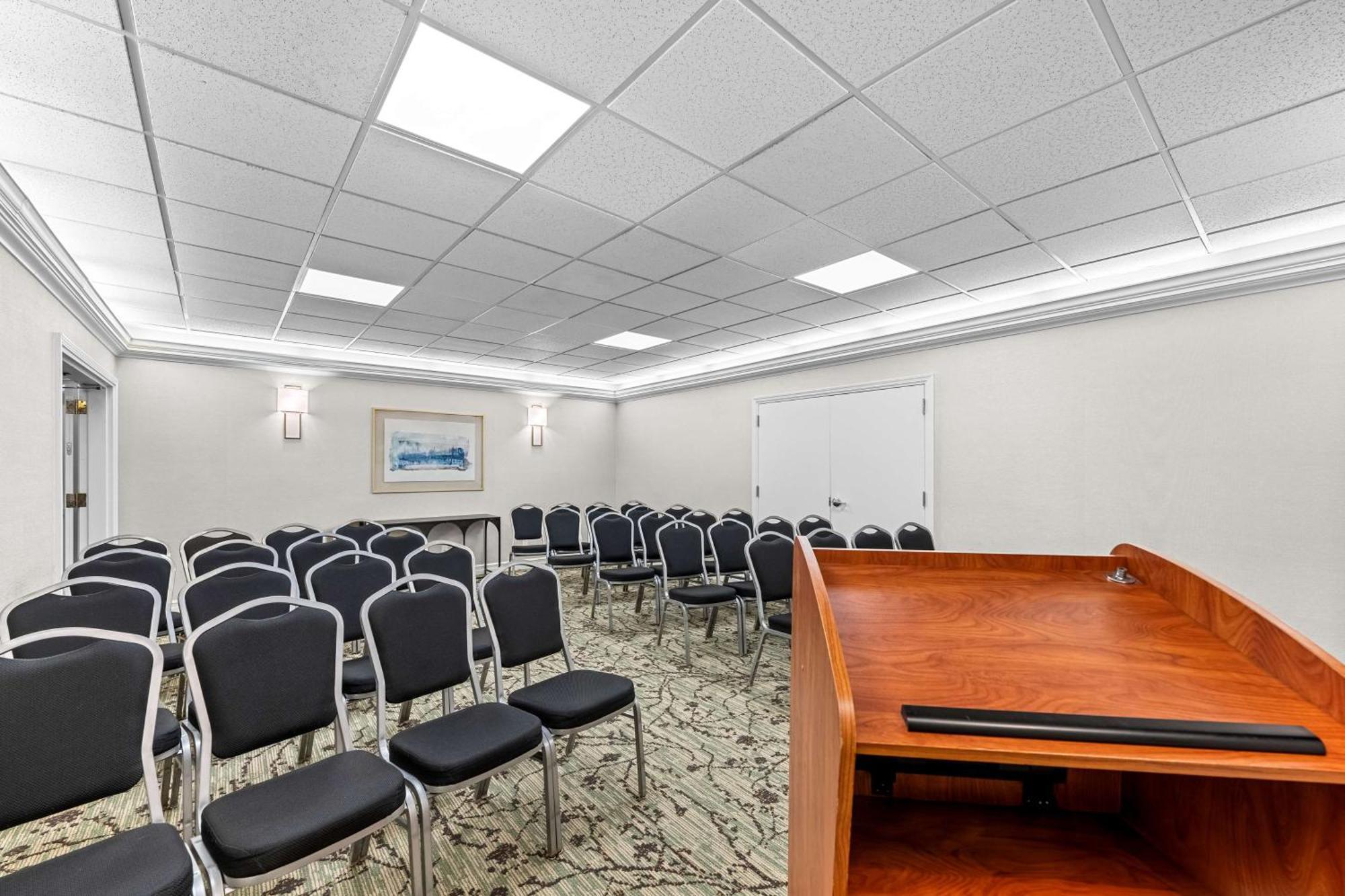 Best Western Plus Puyallup Hotel Extérieur photo